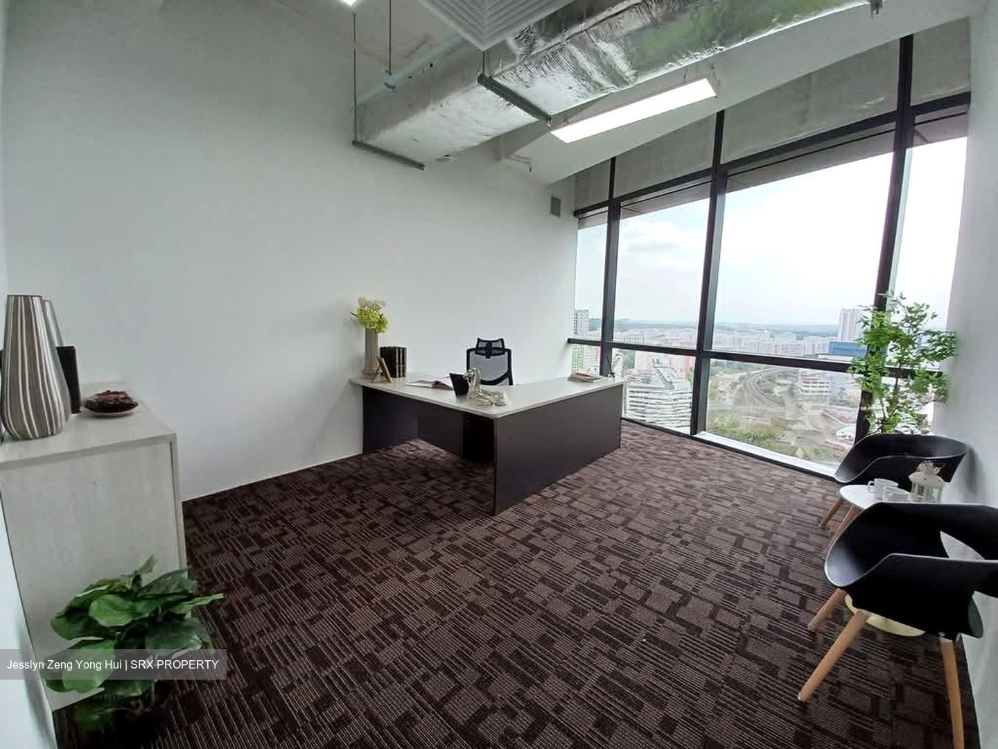Woods Square (D25), Office #554086881